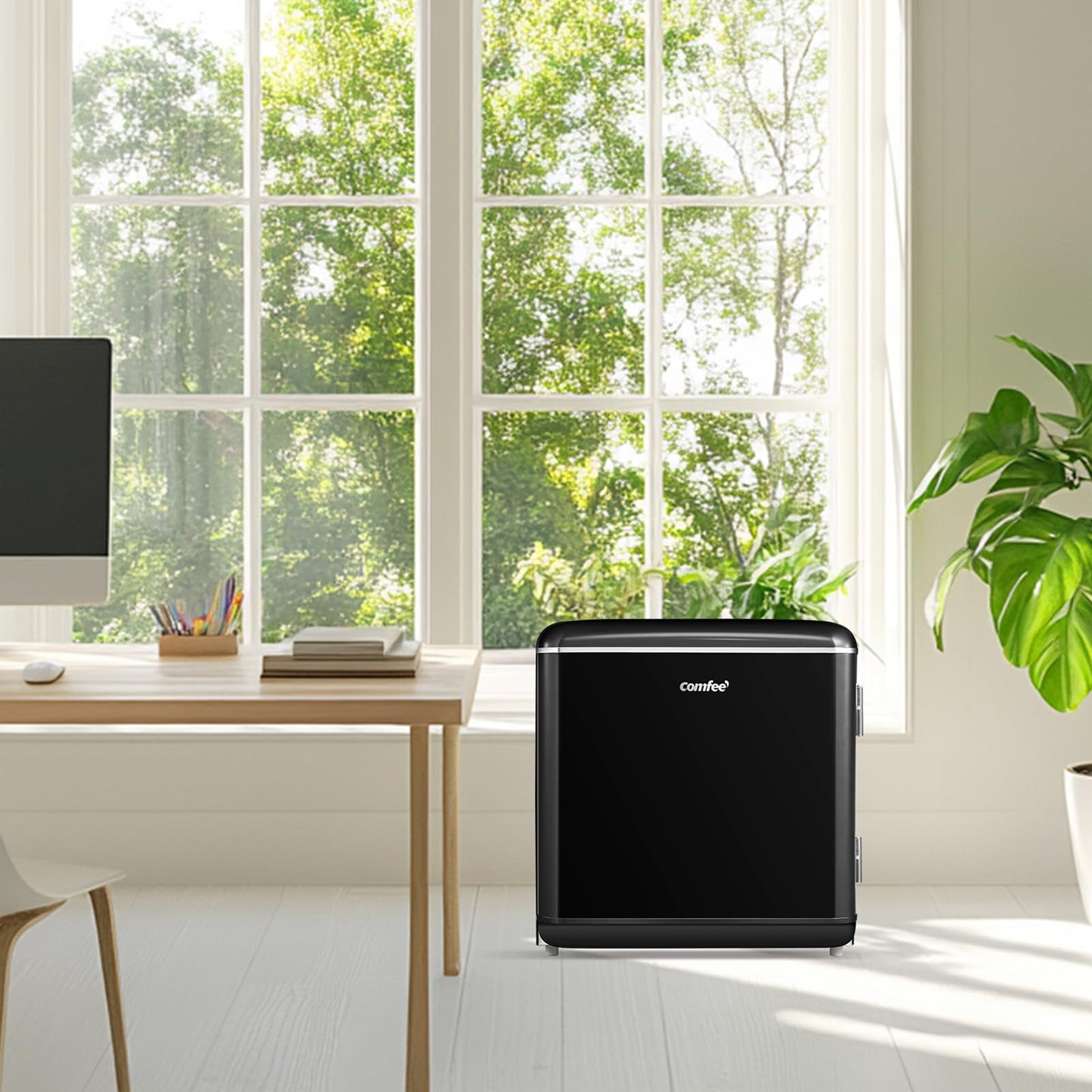 Frigorífico Retro Comfee' RCD50BL2EURT(E) – Mini Bar 47L con Compartimento Enfriador y Control Mecánico, Negro